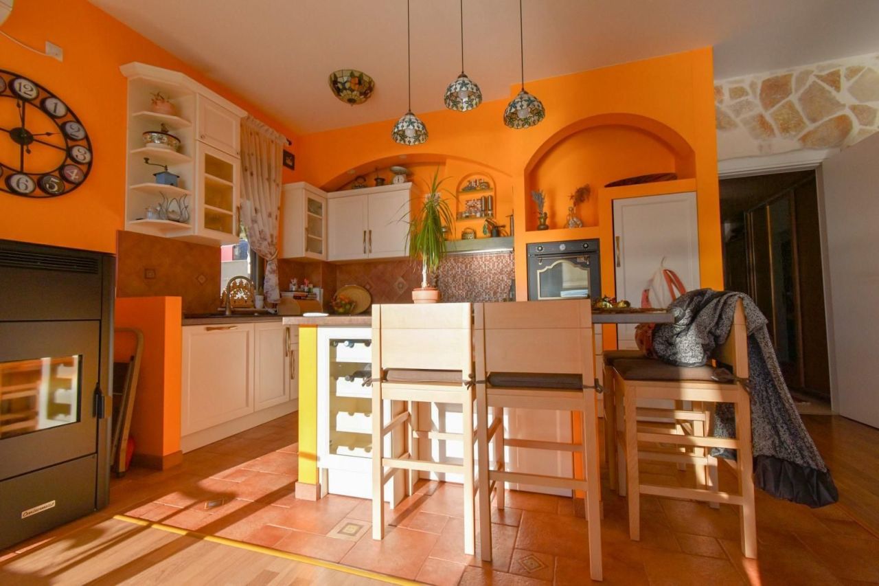 Квартира в Тивате, Черногория, 116 м² - фото 10