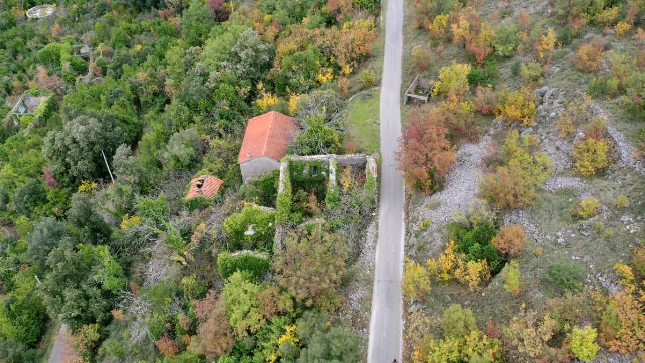 Земля в Ластве, Черногория, 670 м² - фото 11