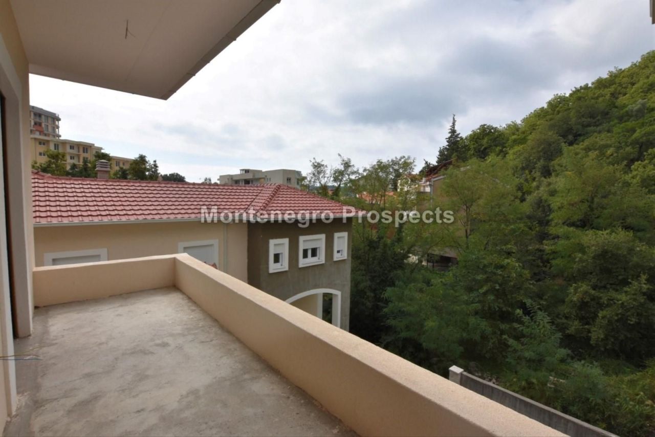 Дом в Бечичи, Черногория, 470 м² - фото 11