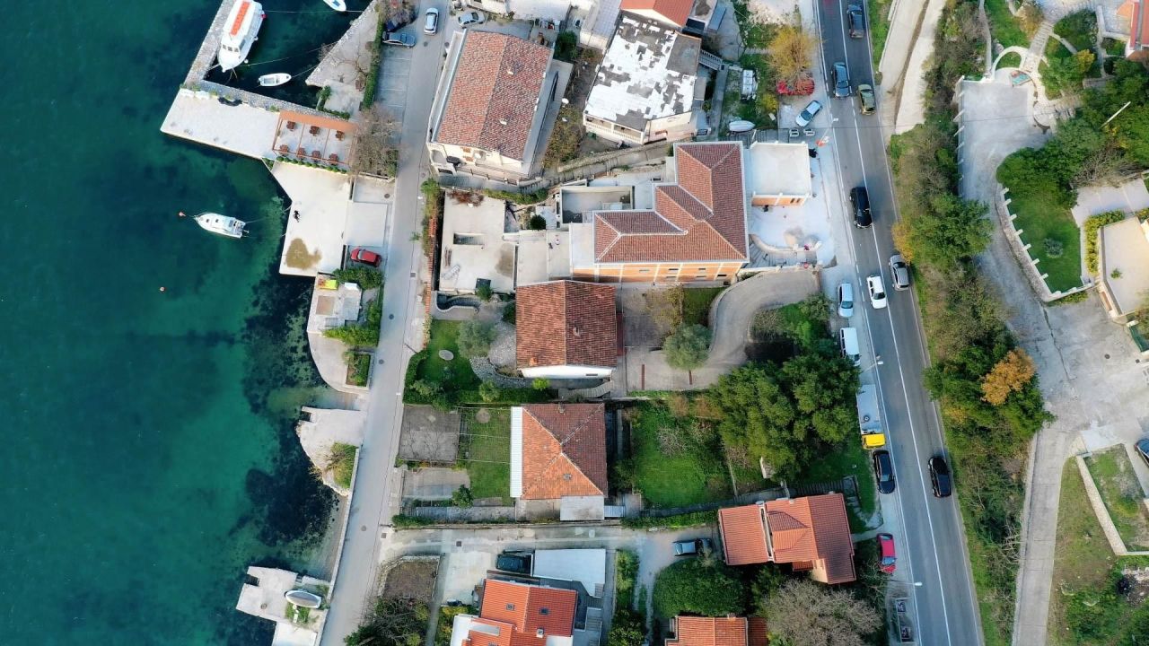 Дом в Доброте, Черногория, 175 м² - фото 12