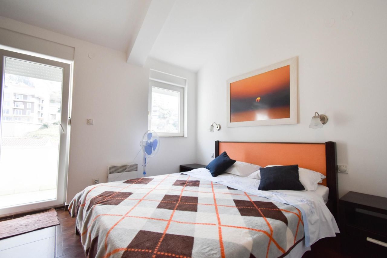 Квартира в Доброте, Черногория, 102 м² - фото 13