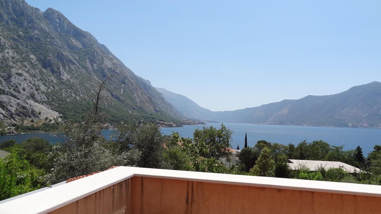 Дом в Ораховаце, Черногория, 300 м² - фото 8