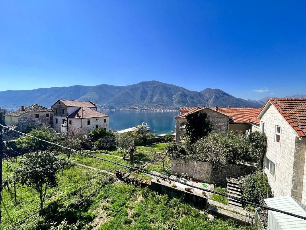 Дом в Доброте, Черногория, 210 м² - фото 15