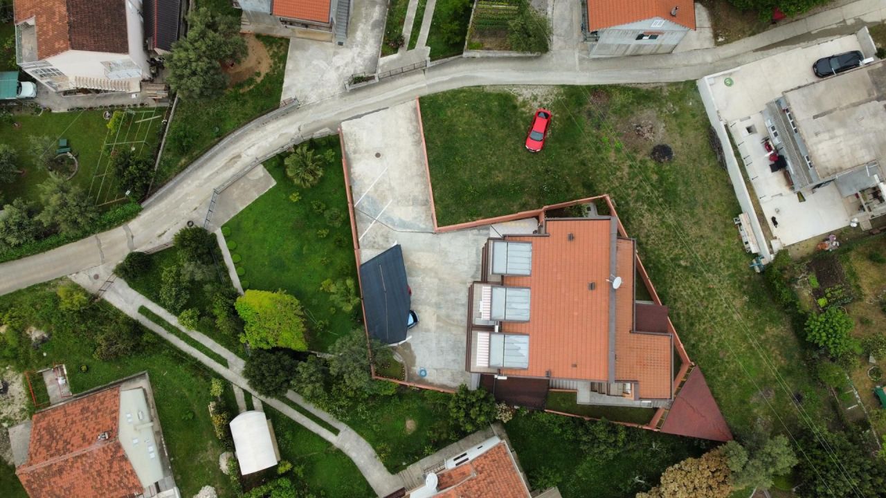 Квартира в Херцег-Нови, Черногория, 85 м² - фото 15