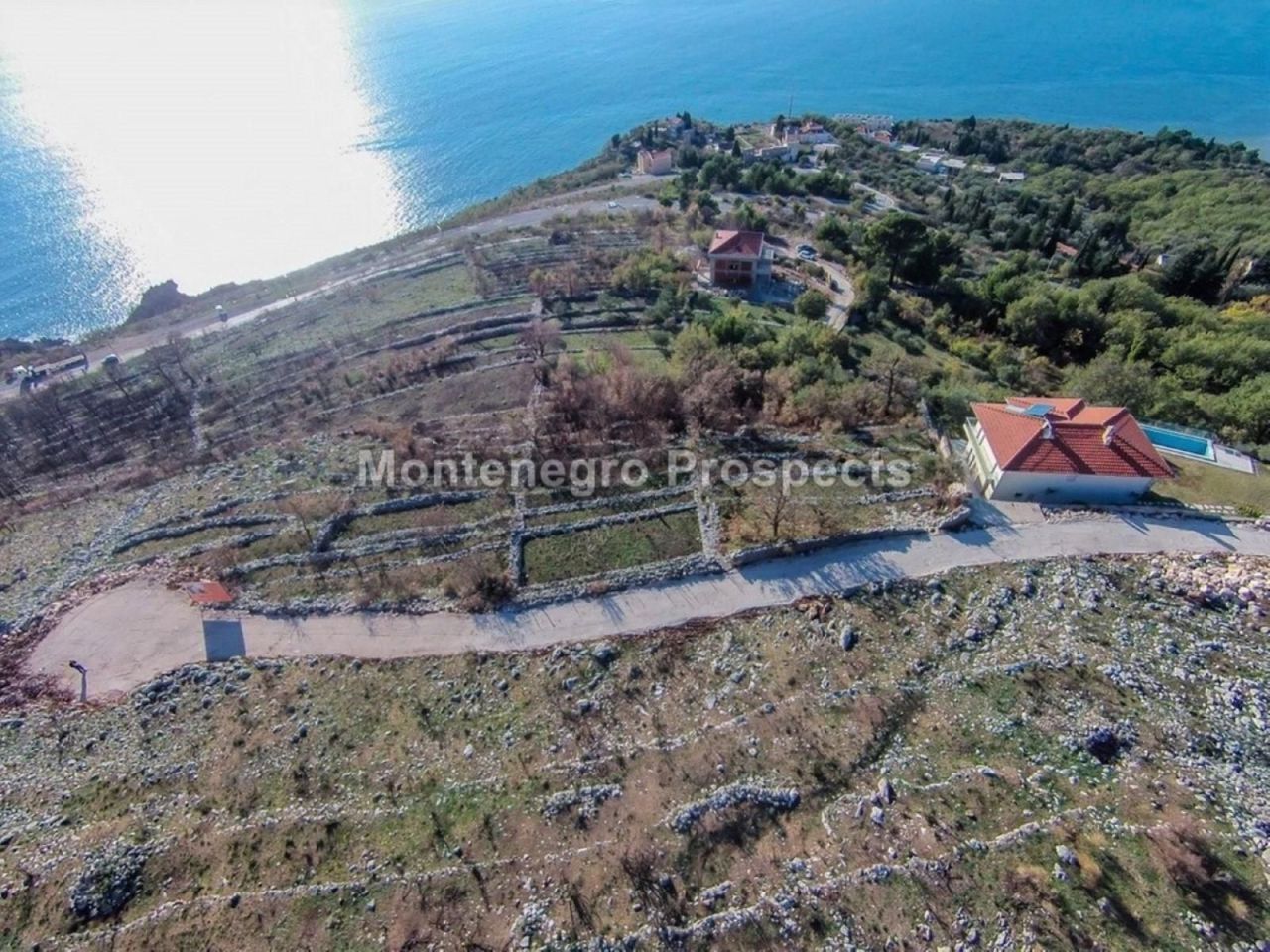 Земля в Режевичах, Черногория, 1 048 м² - фото 16