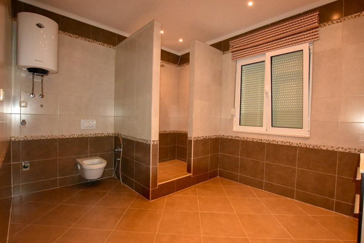 Дом в Рисане, Черногория, 250 м² - фото 16