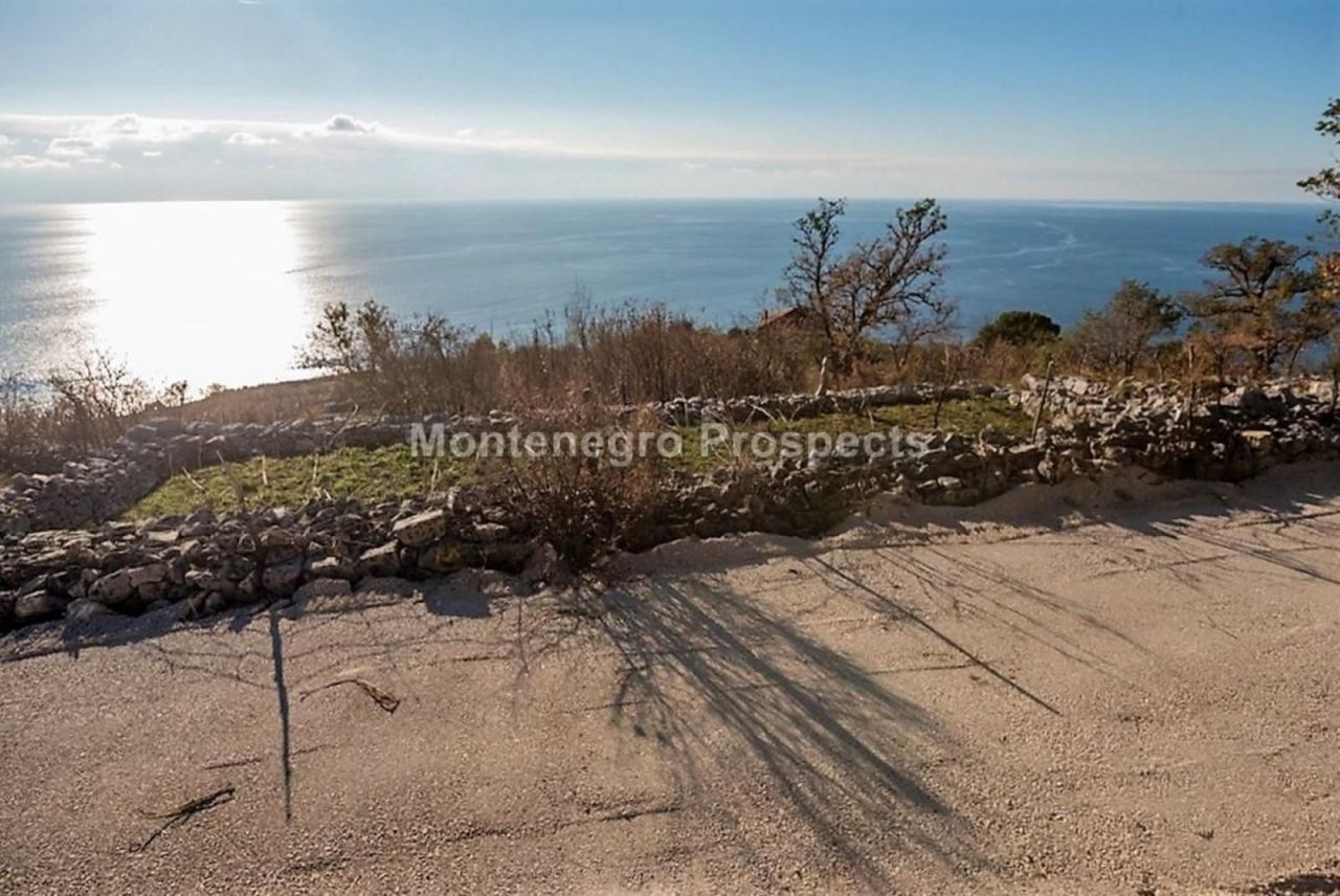 Земля в Режевичах, Черногория, 1 048 м² - фото 18