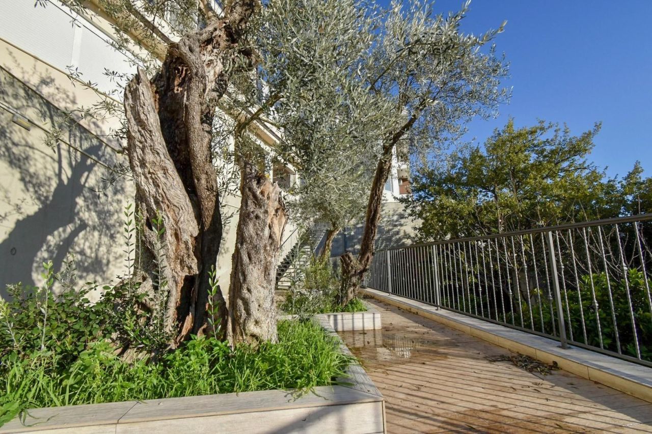 Квартира в Тивате, Черногория, 116 м² - фото 19