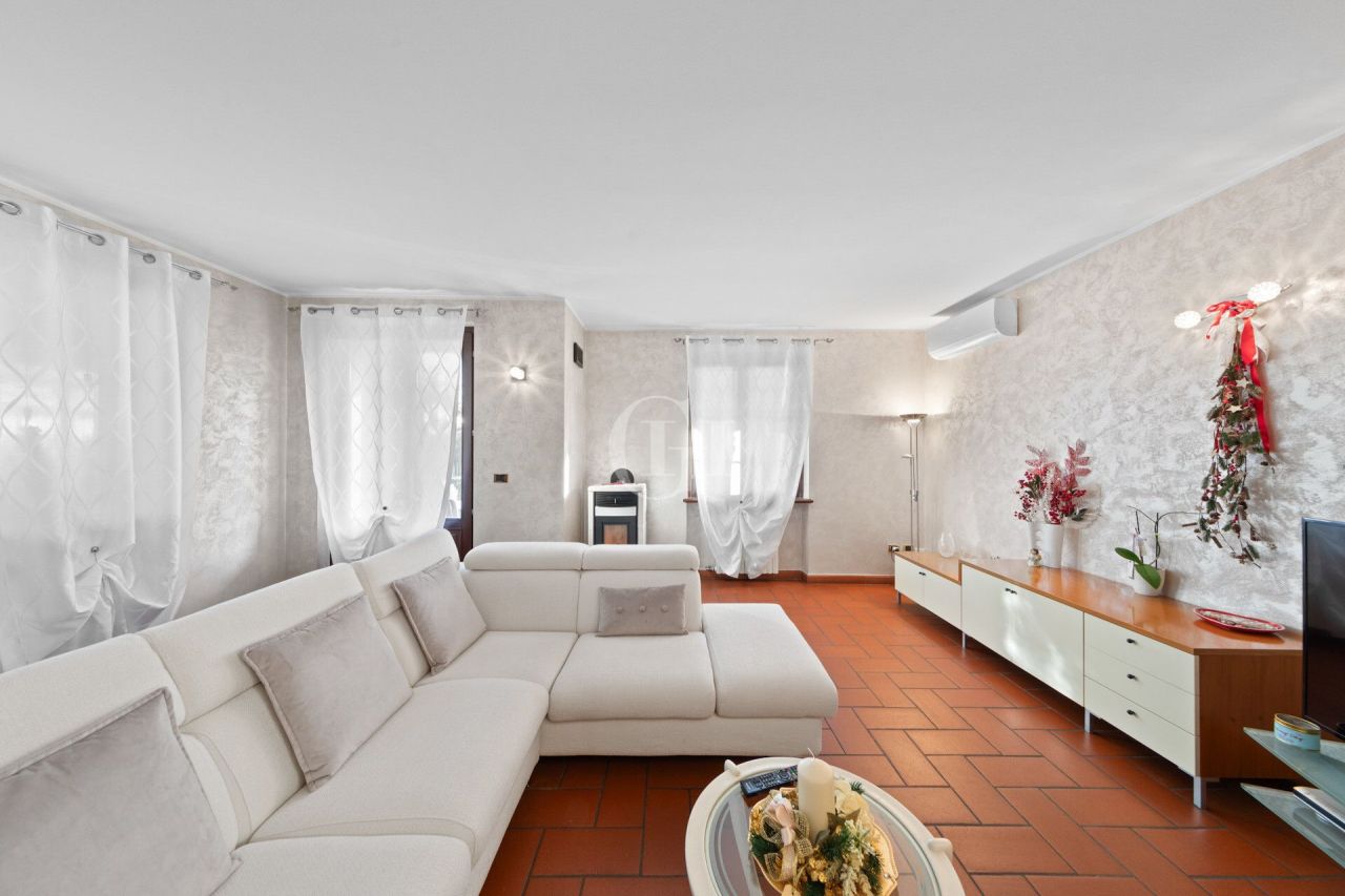 Вилла у озера Гарда, Италия, 168 м² - фото 6