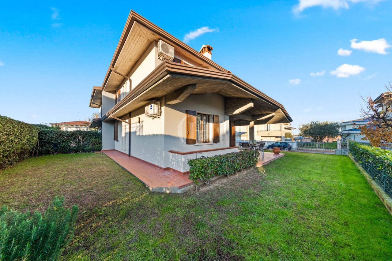 Вилла у озера Гарда, Италия, 168 м² - фото 5