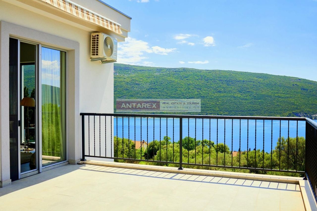 Вилла в Кумборе, Черногория, 335 м² - фото 15