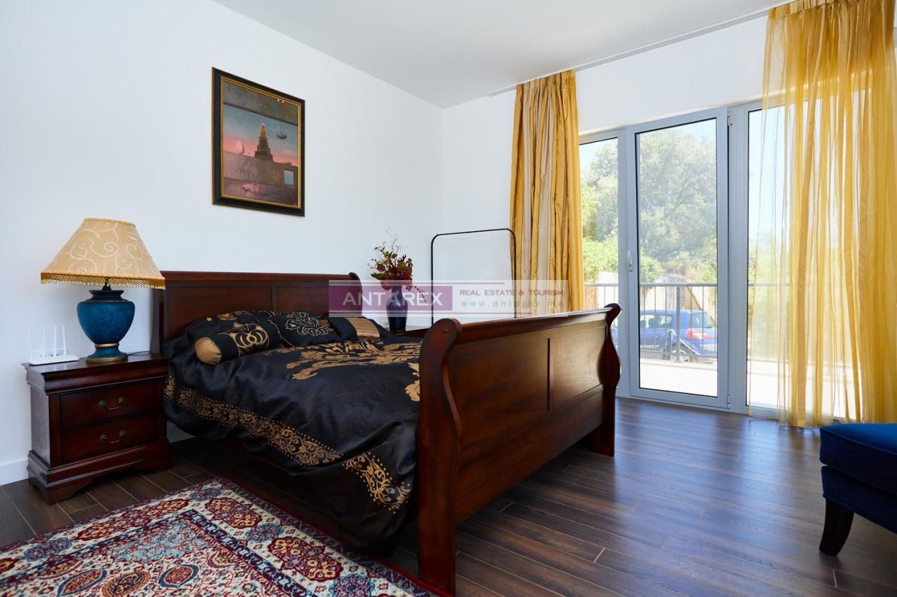 Вилла в Кумборе, Черногория, 335 м² - фото 19