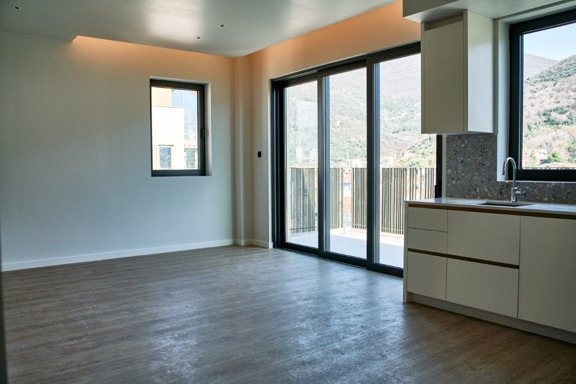 Квартира в Тивате, Черногория, 102 м² - фото 10