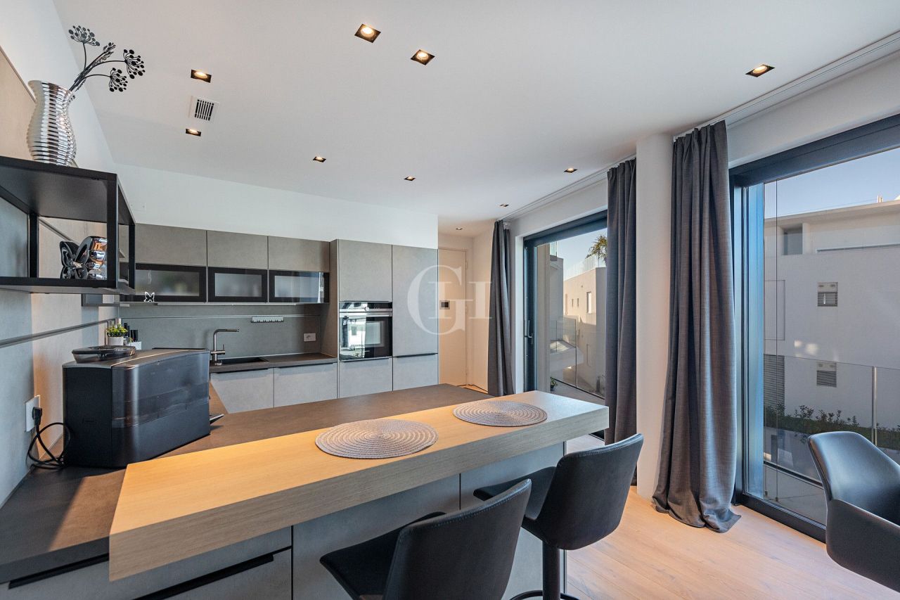 Апартаменты у озера Гарда, Италия, 113 м² - фото 7