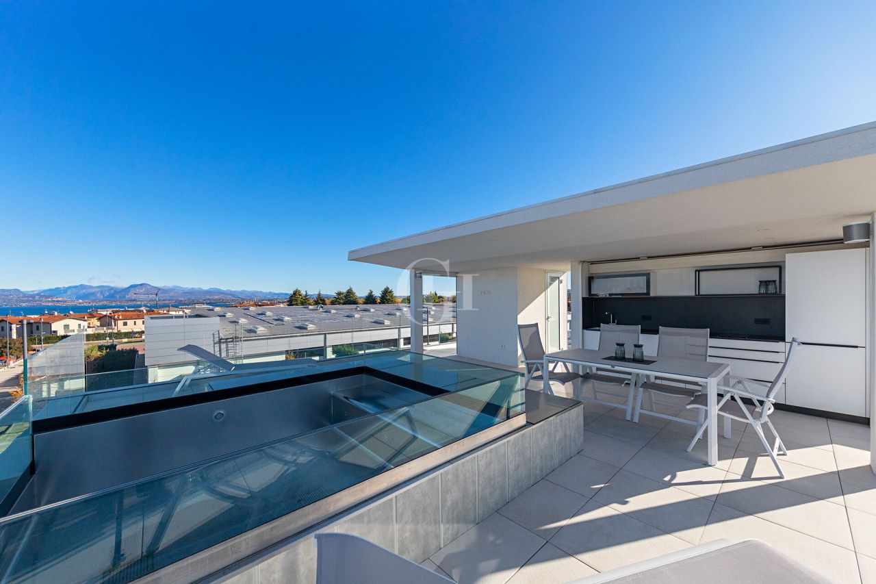 Апартаменты у озера Гарда, Италия, 113 м² - фото 14