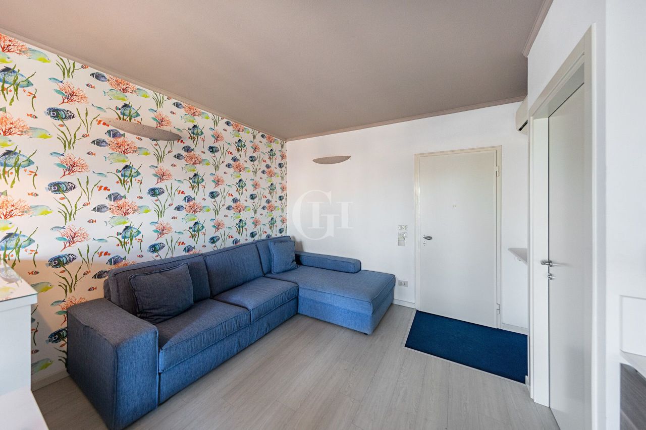 Пентхаус у озера Гарда, Италия, 90 м² - фото 14