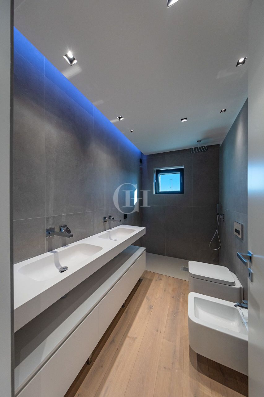 Апартаменты у озера Гарда, Италия, 90 м² - фото 6