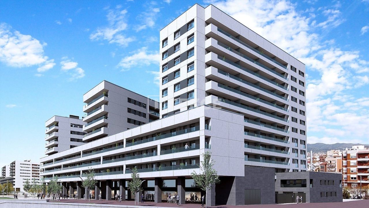 Апартаменты в Бадалоне, Испания, 96 м² - фото 2