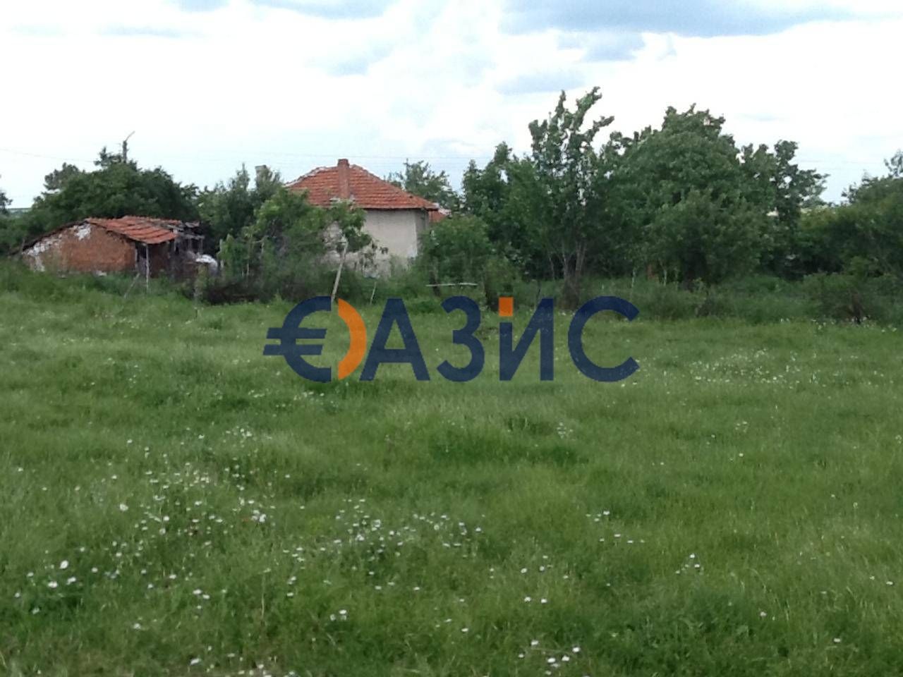 Коммерческая недвижимость в Карнобате, Болгария, 1 925 м² - фото 3