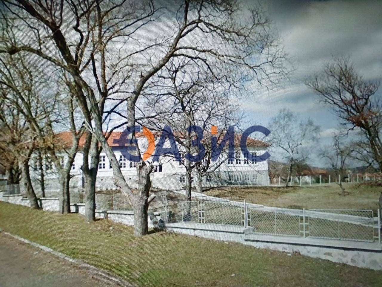 Коммерческая недвижимость в Карнобате, Болгария, 1 925 м² - фото 9