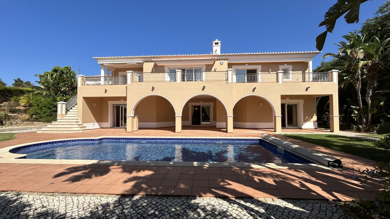 Вилла в Лагуше, Португалия, 335 м² - фото 12