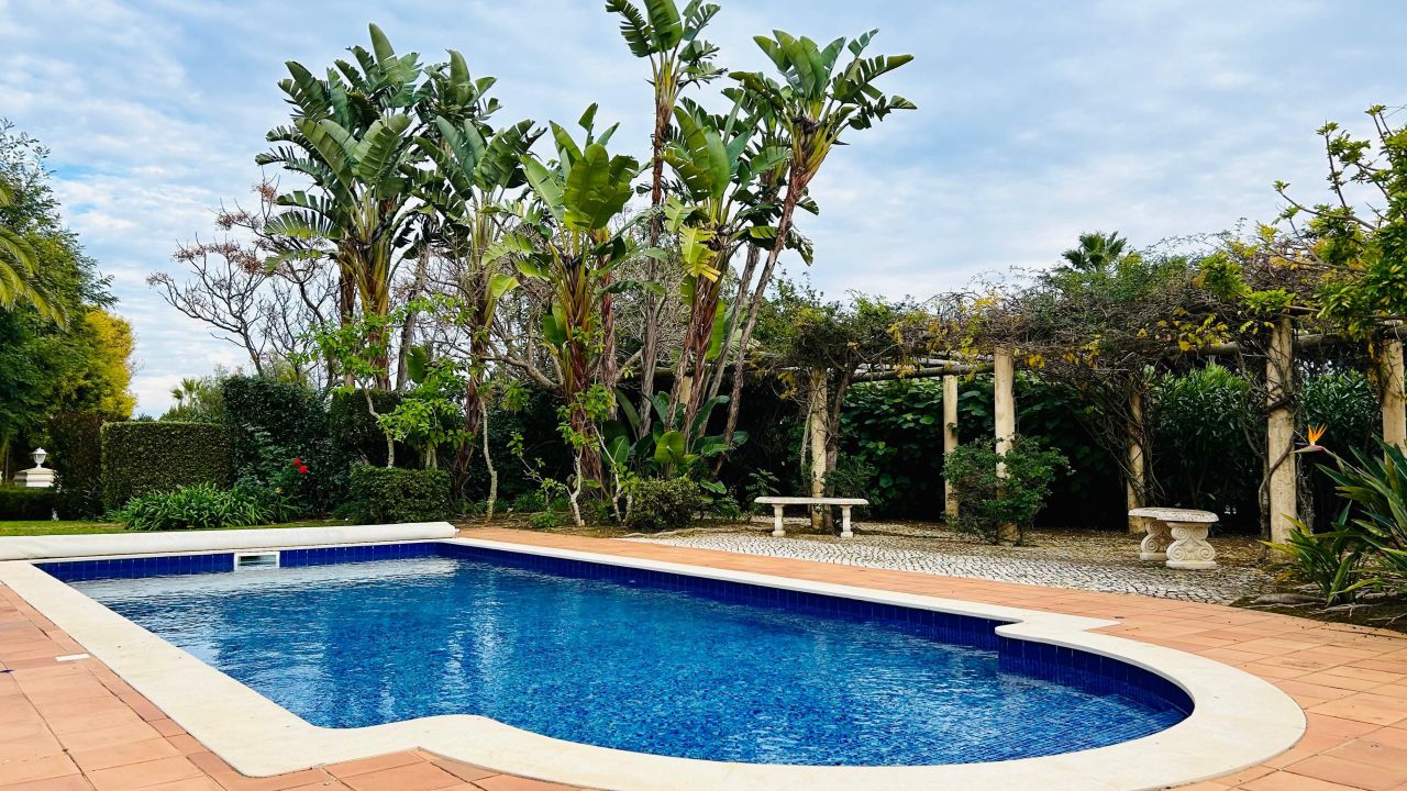 Вилла в Лагуше, Португалия, 335 м² - фото 13