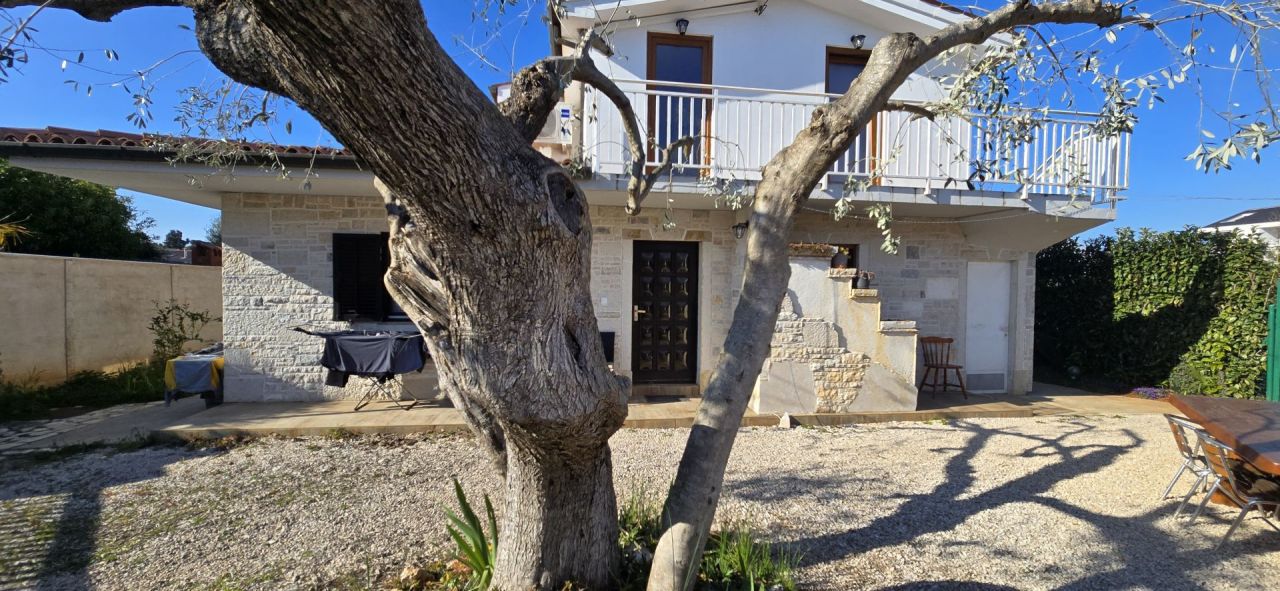 Отель, гостиница в Умаге, Хорватия, 200 м² - фото 3