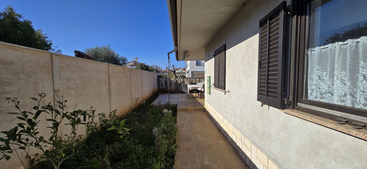 Отель, гостиница в Умаге, Хорватия, 200 м² - фото 15