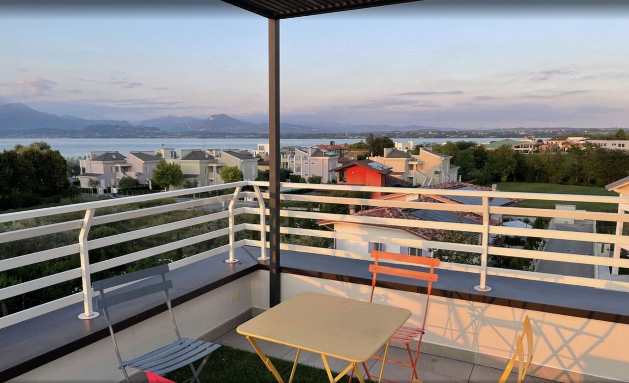 Вилла у озера Гарда, Италия, 360 м² - фото 10