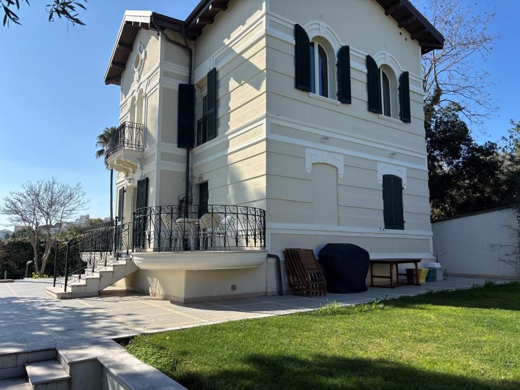 Вилла в Васто, Италия, 223 м² - фото 2