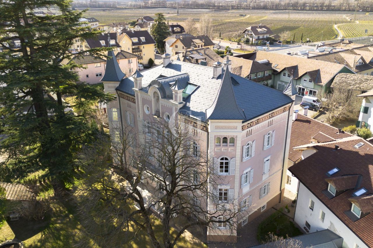 Апартаменты в Больцано, Италия, 185 м² - фото 4