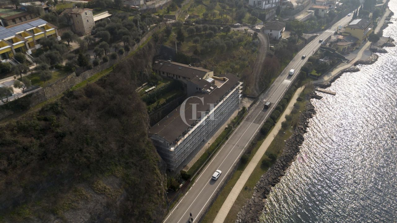 Апартаменты у озера Гарда, Италия, 70 м² - фото 16