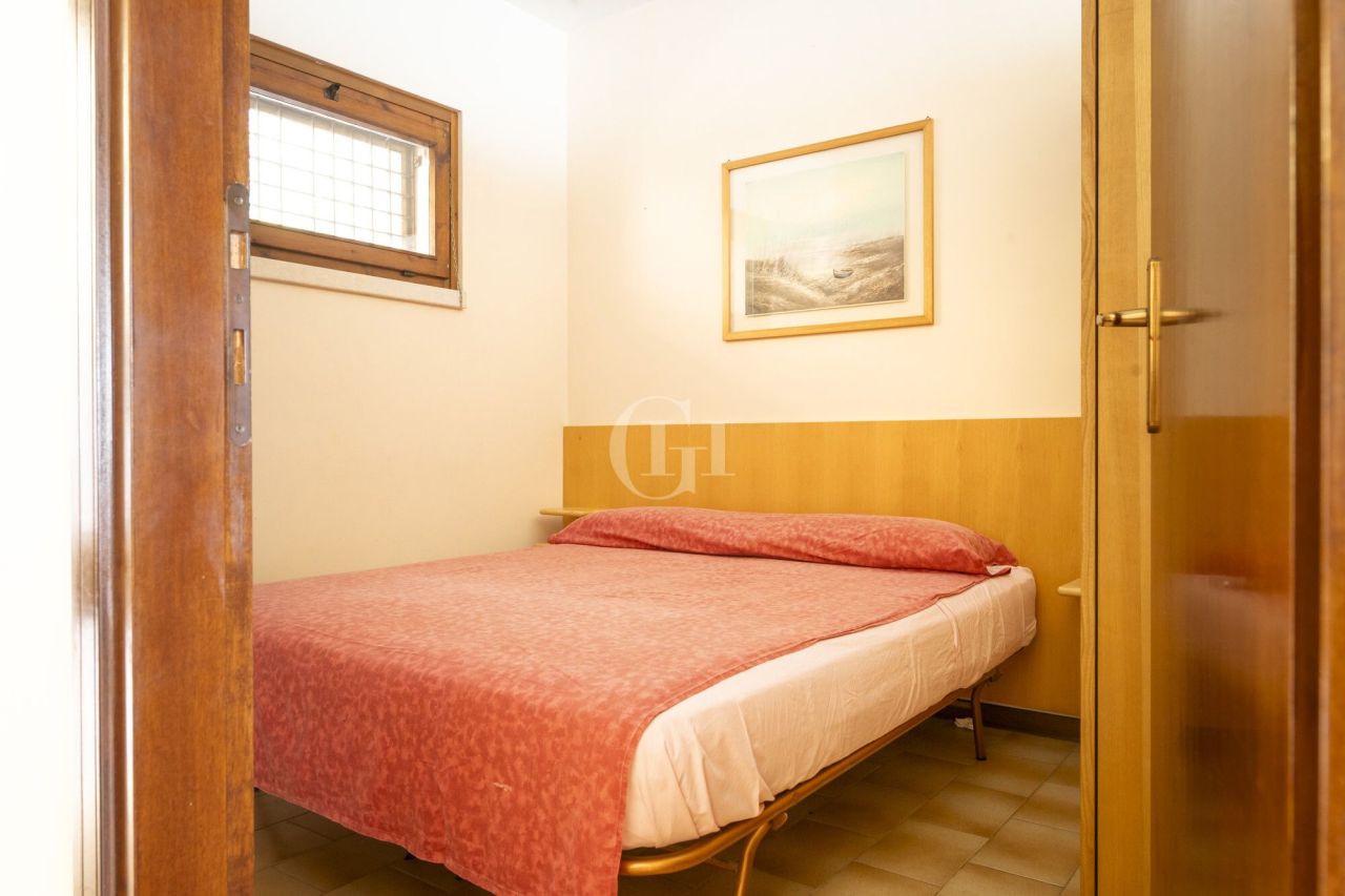 Апартаменты у озера Гарда, Италия, 70 м² - фото 13