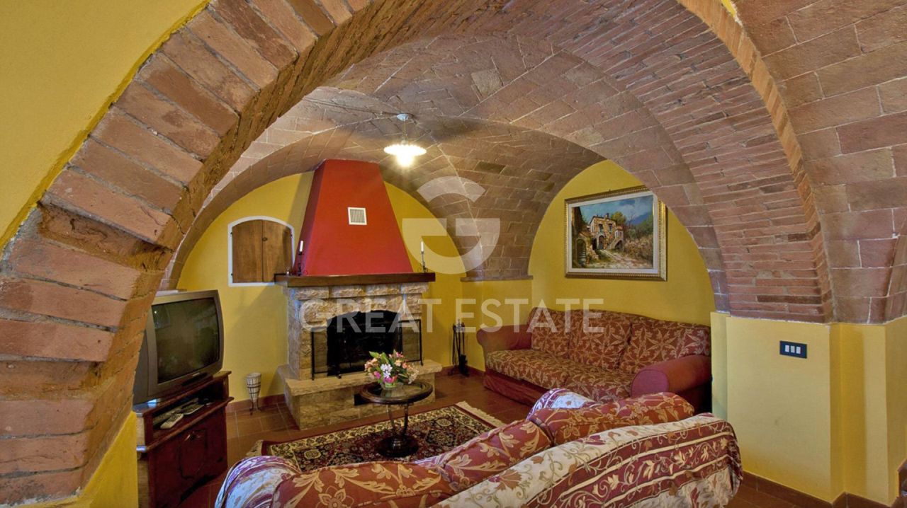 Дом в Вольтерре, Италия, 219.75 м² - фото 10