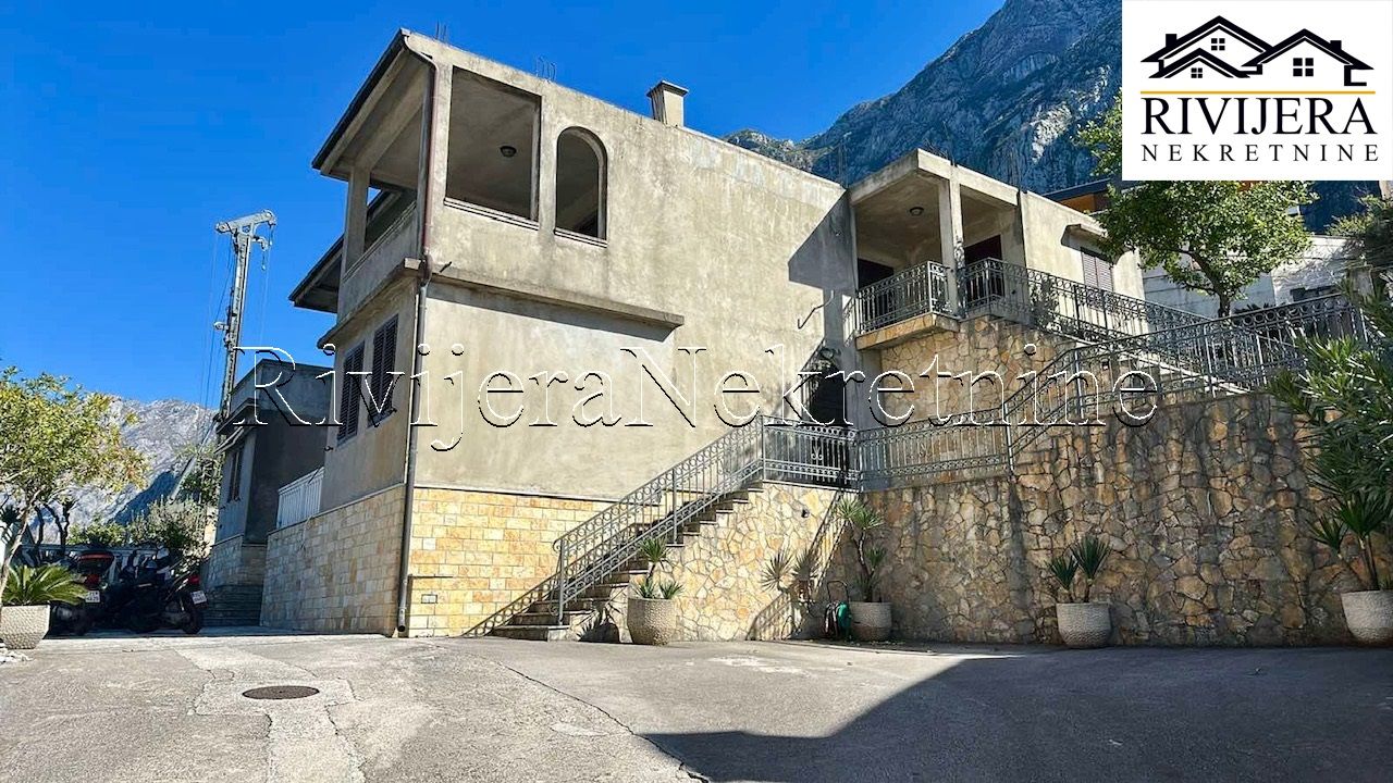 Дом в Доброте, Черногория, 289 м² - фото 2