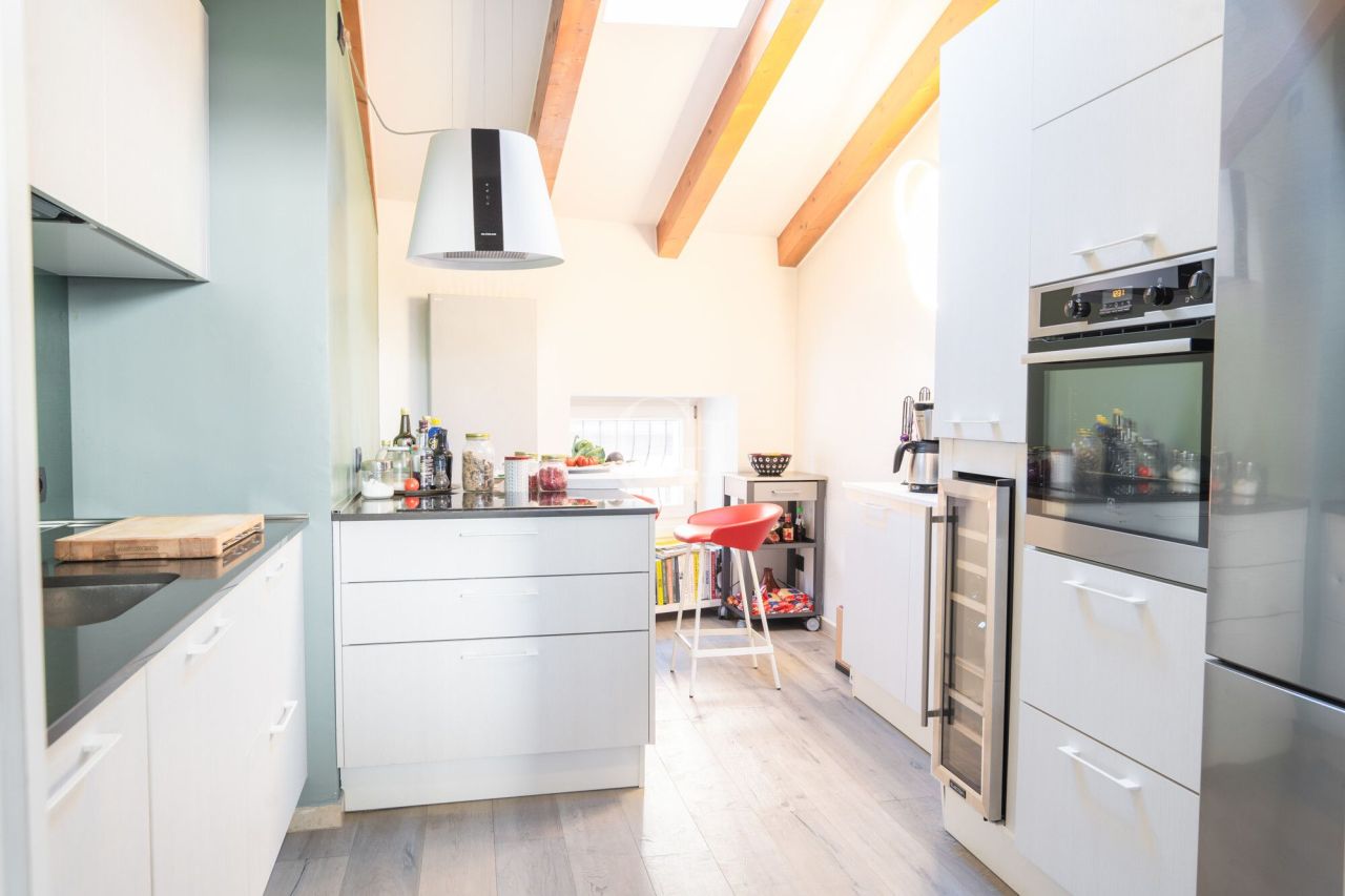 Пентхаус у озера Гарда, Италия, 109 м² - фото 8