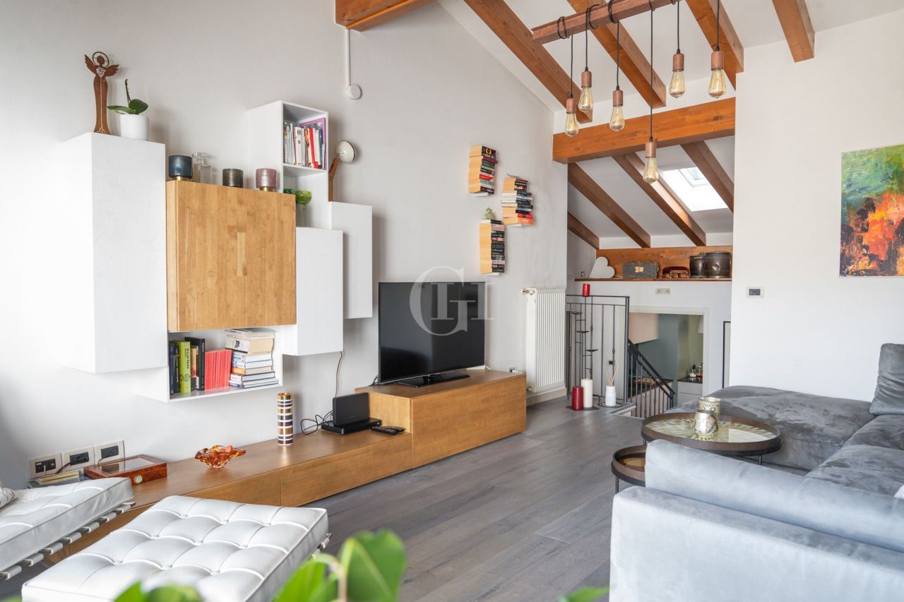 Пентхаус у озера Гарда, Италия, 109 м² - фото 6