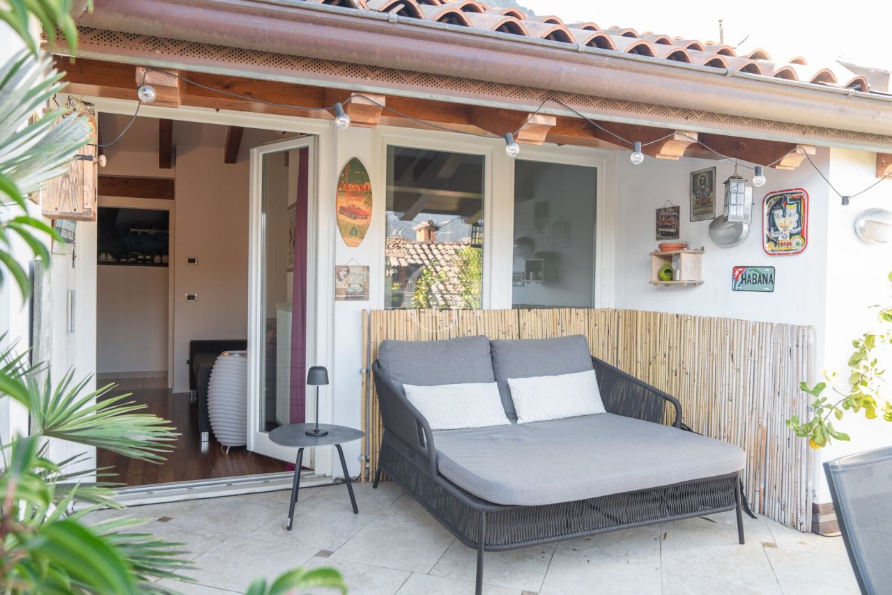 Пентхаус у озера Гарда, Италия, 109 м² - фото 15