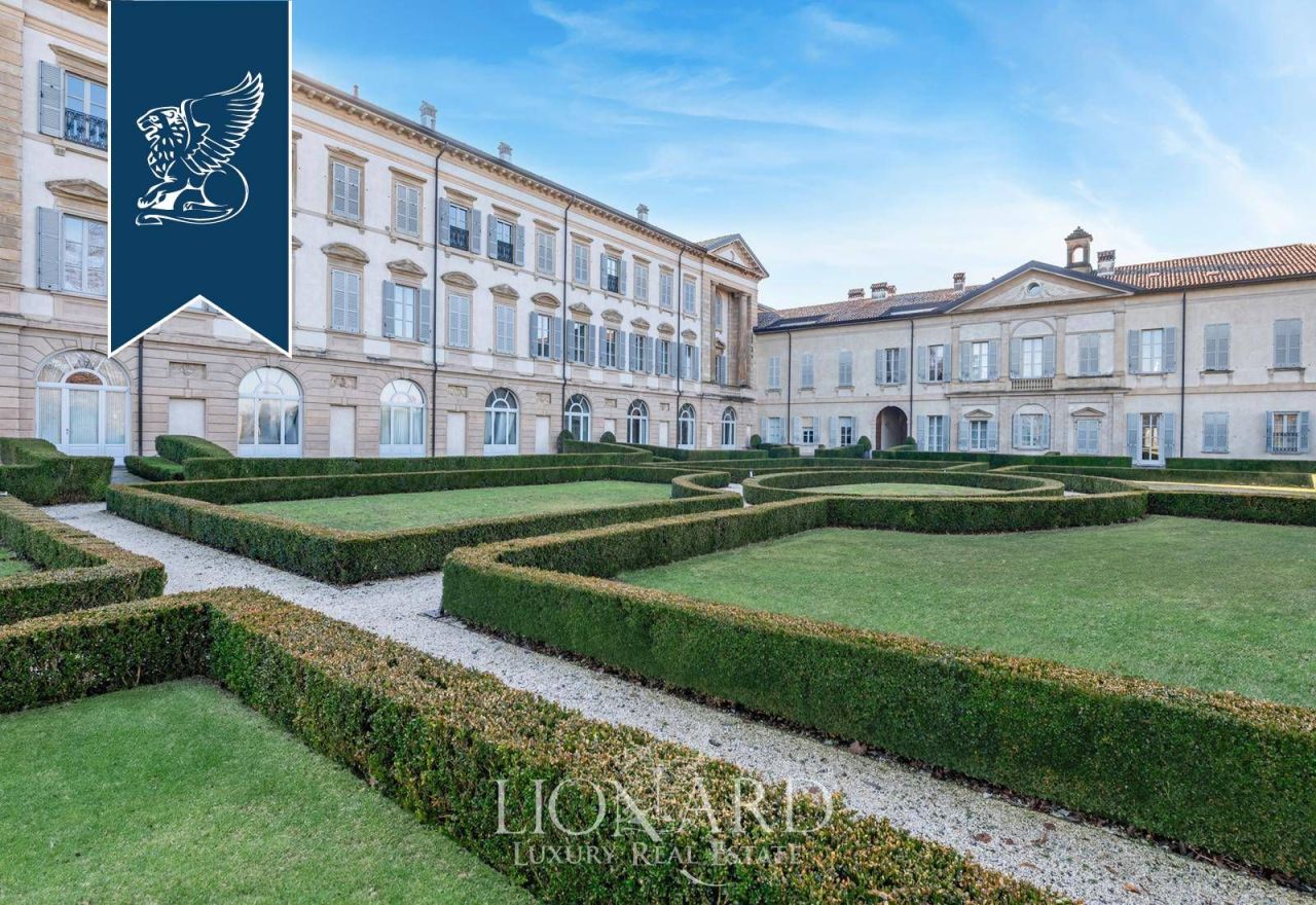 Апартаменты в Лекко, Италия, 1 200 м² - фото 2