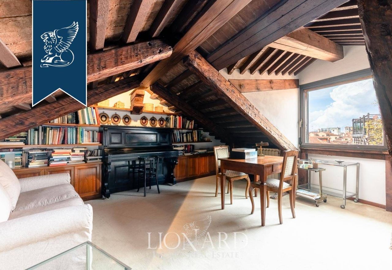 Дом в Венеции, Италия, 430 м² - фото 10