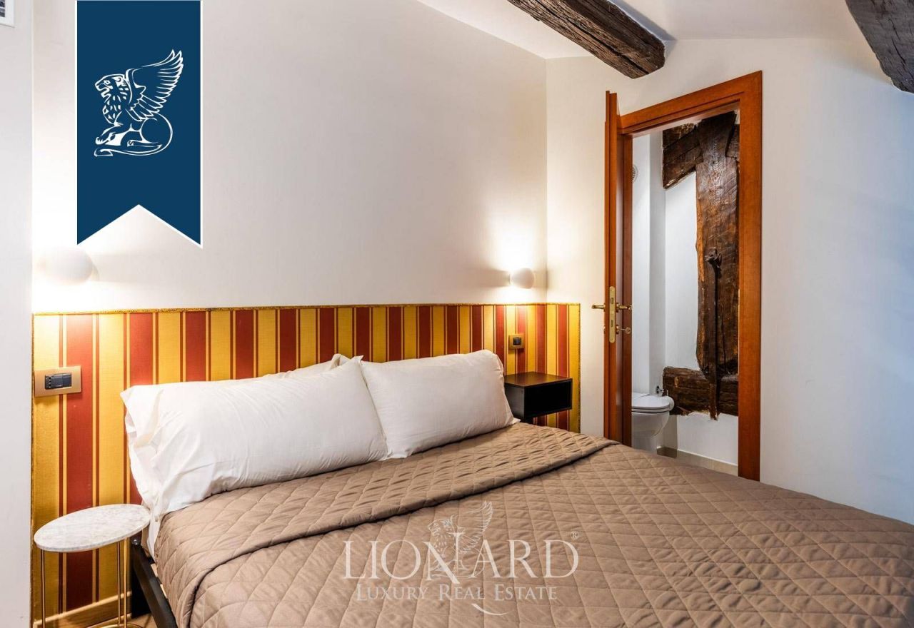 Апартаменты в Риме, Италия, 250 м² - фото 11