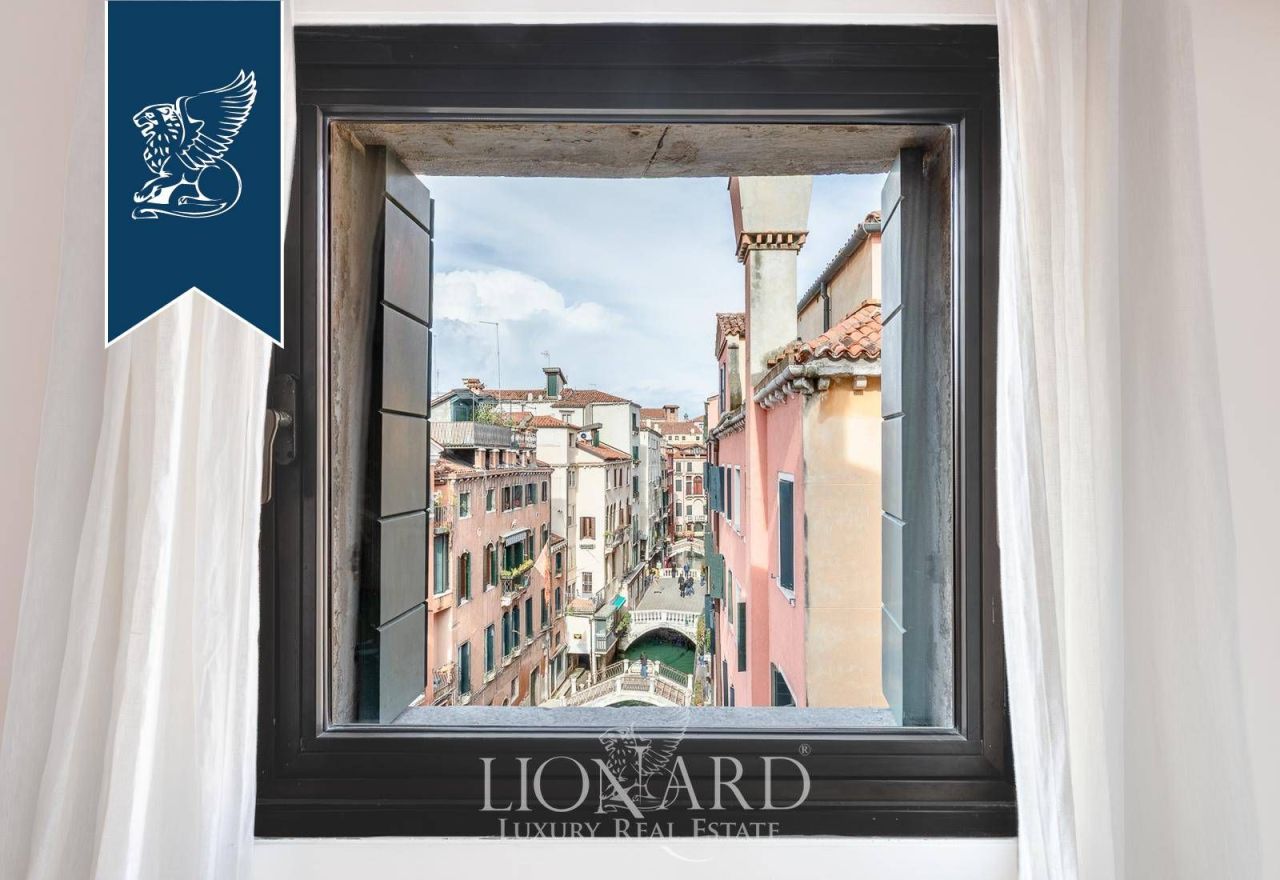 Дом в Венеции, Италия, 430 м² - фото 16