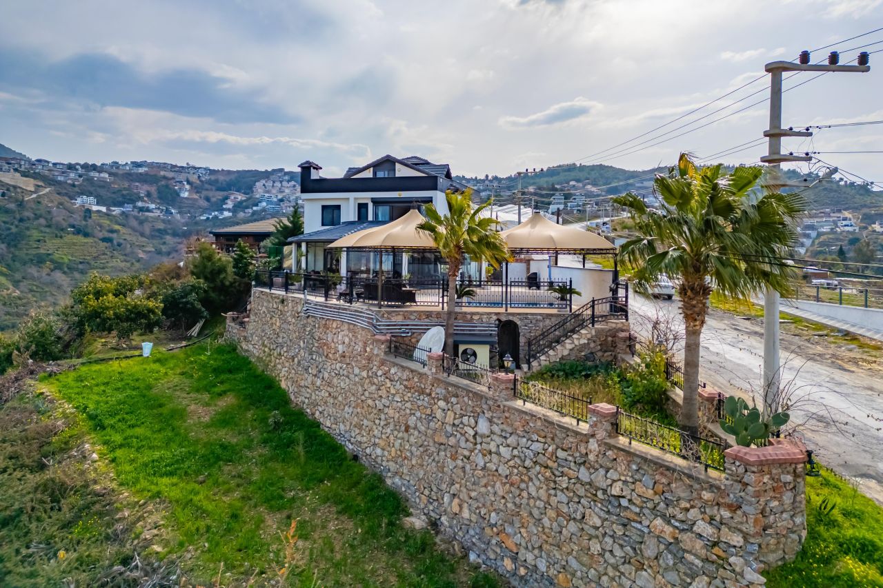 Вилла в Алании, Турция, 380 м² - фото 2