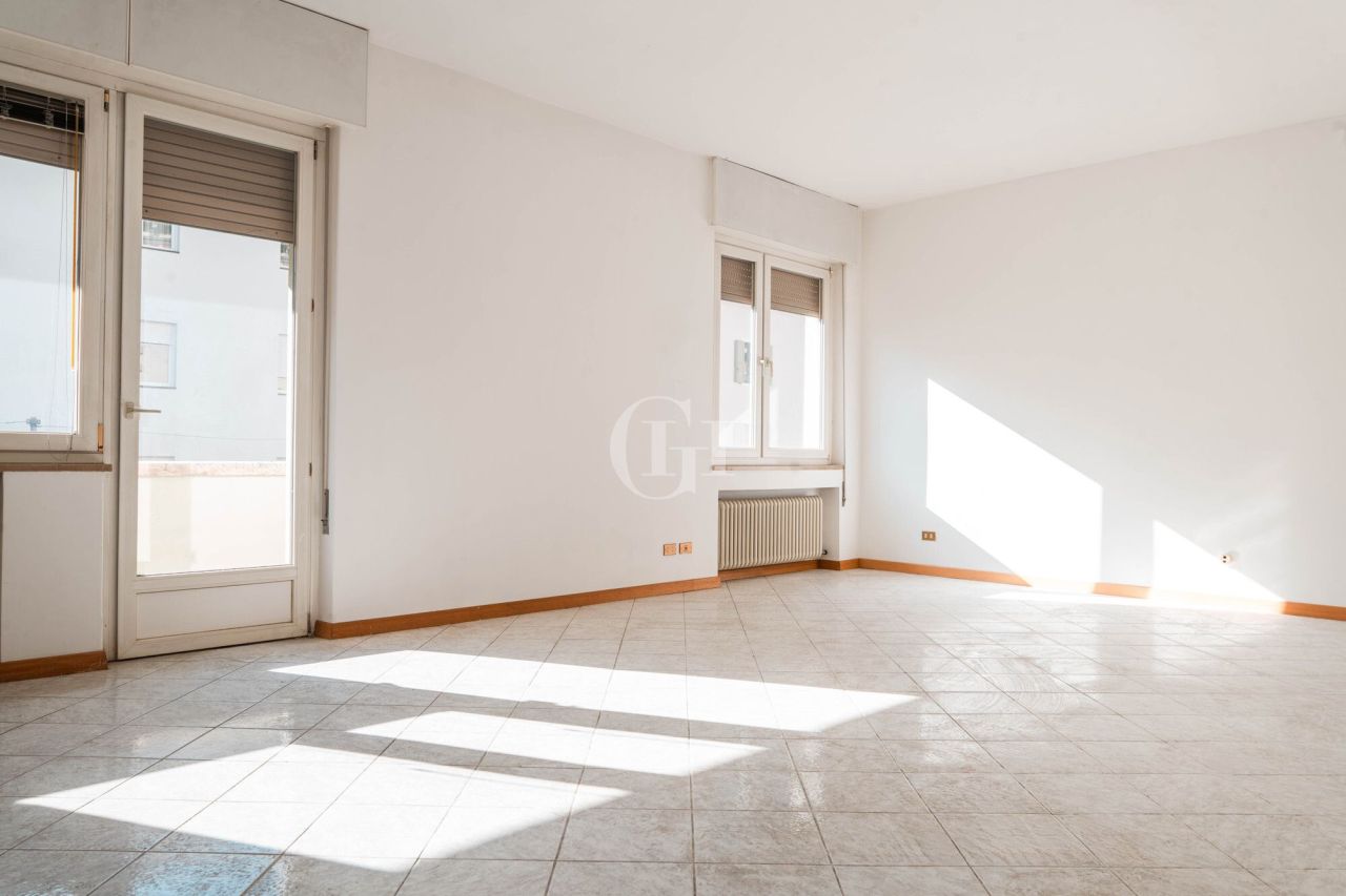 Апартаменты у озера Гарда, Италия, 130 м² - фото 8