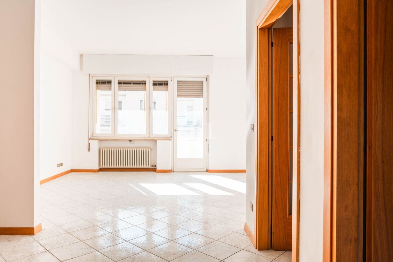 Апартаменты у озера Гарда, Италия, 130 м² - фото 10