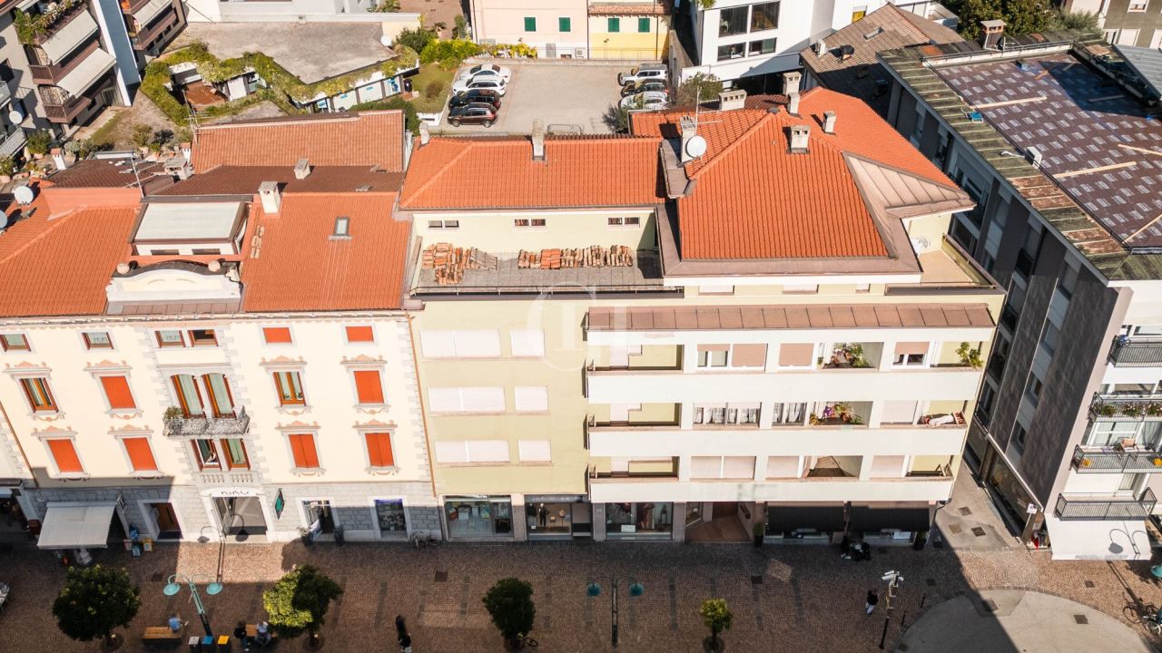 Апартаменты у озера Гарда, Италия, 130 м² - фото 11