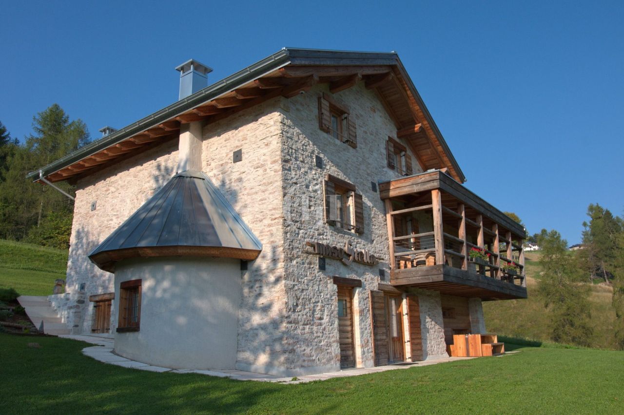 Вилла в Тренто, Италия, 300 м² - фото 5