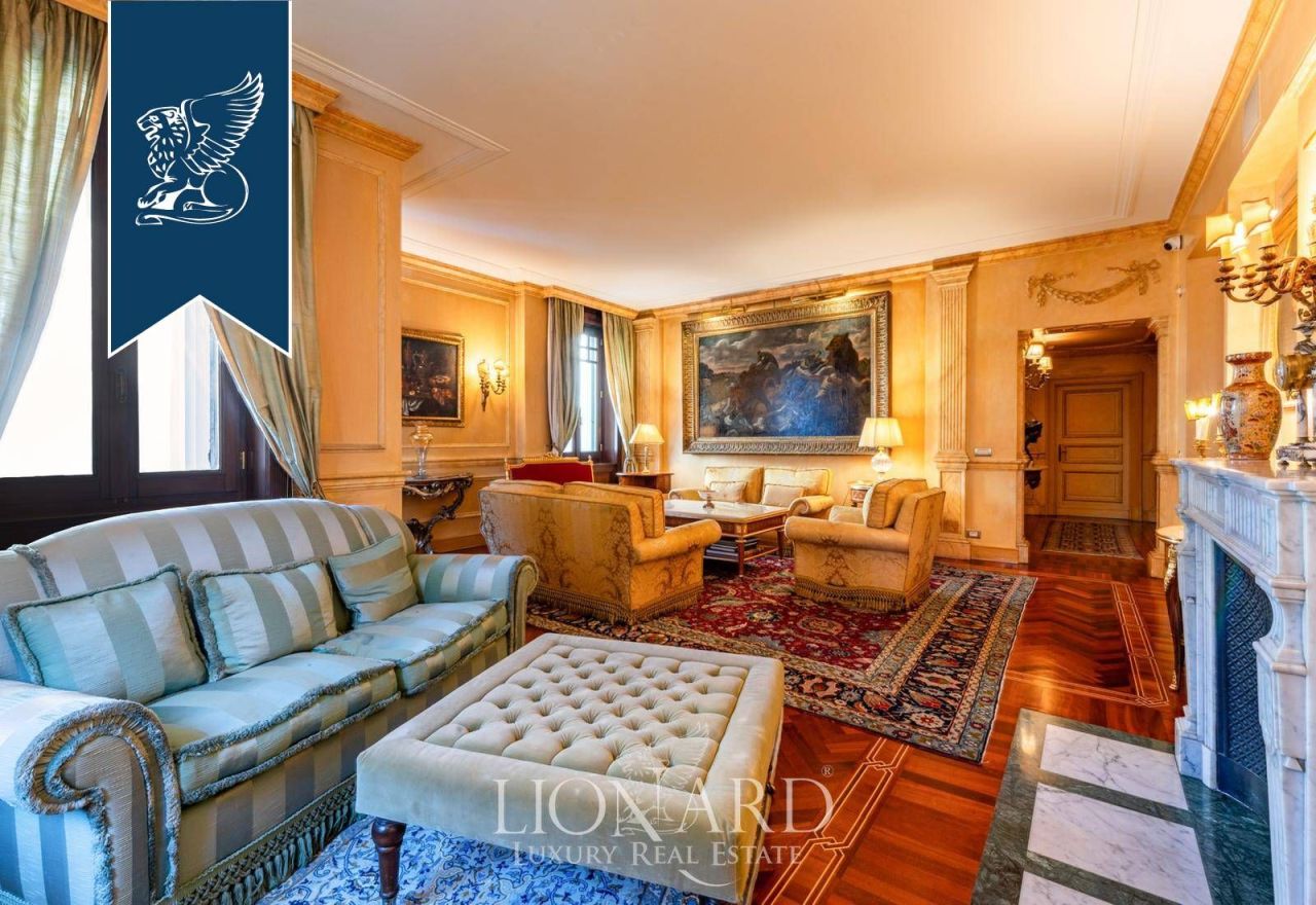 Вилла в Милане, Италия, 500 м² - фото 3