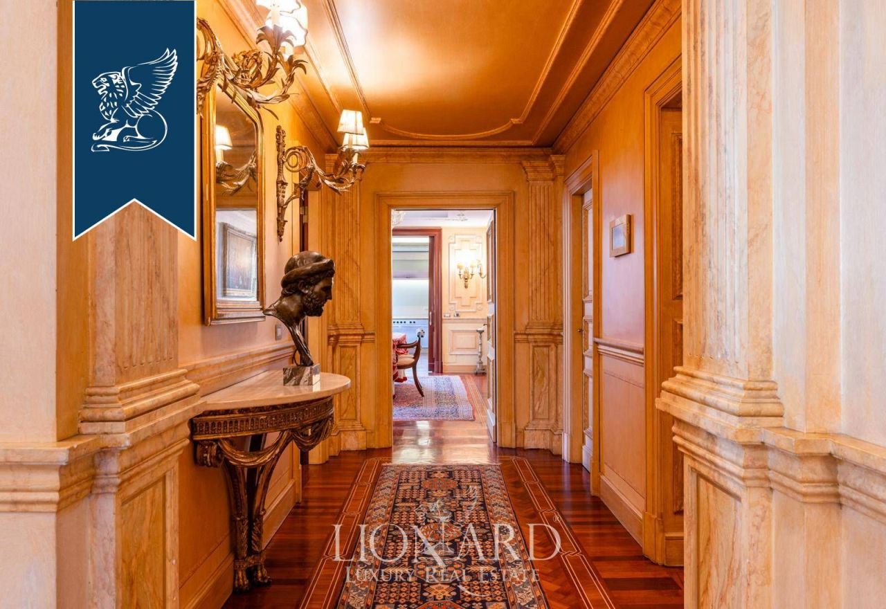 Вилла в Милане, Италия, 500 м² - фото 9