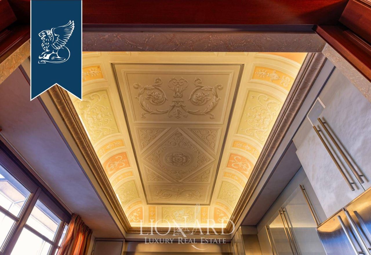 Вилла в Милане, Италия, 500 м² - фото 12